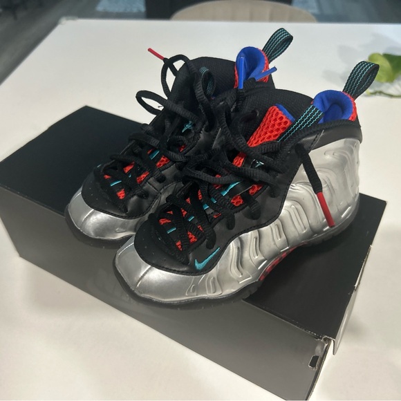 Nike Silver and Black Sneakers with Futuristic Design - Picture 1 of 5